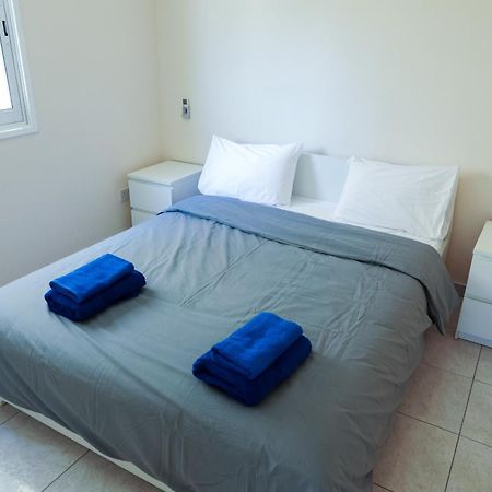 Mackenzie Apartment 101 Larnaca Buitenkant foto